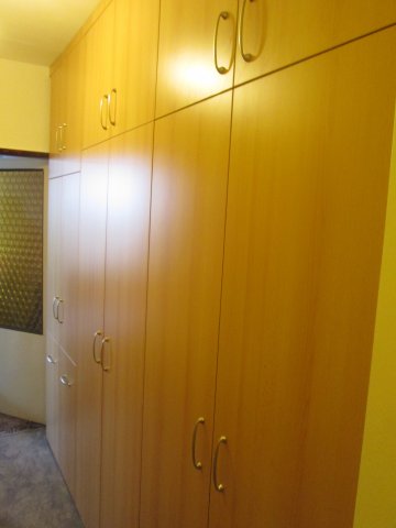 Vestavěné skříně